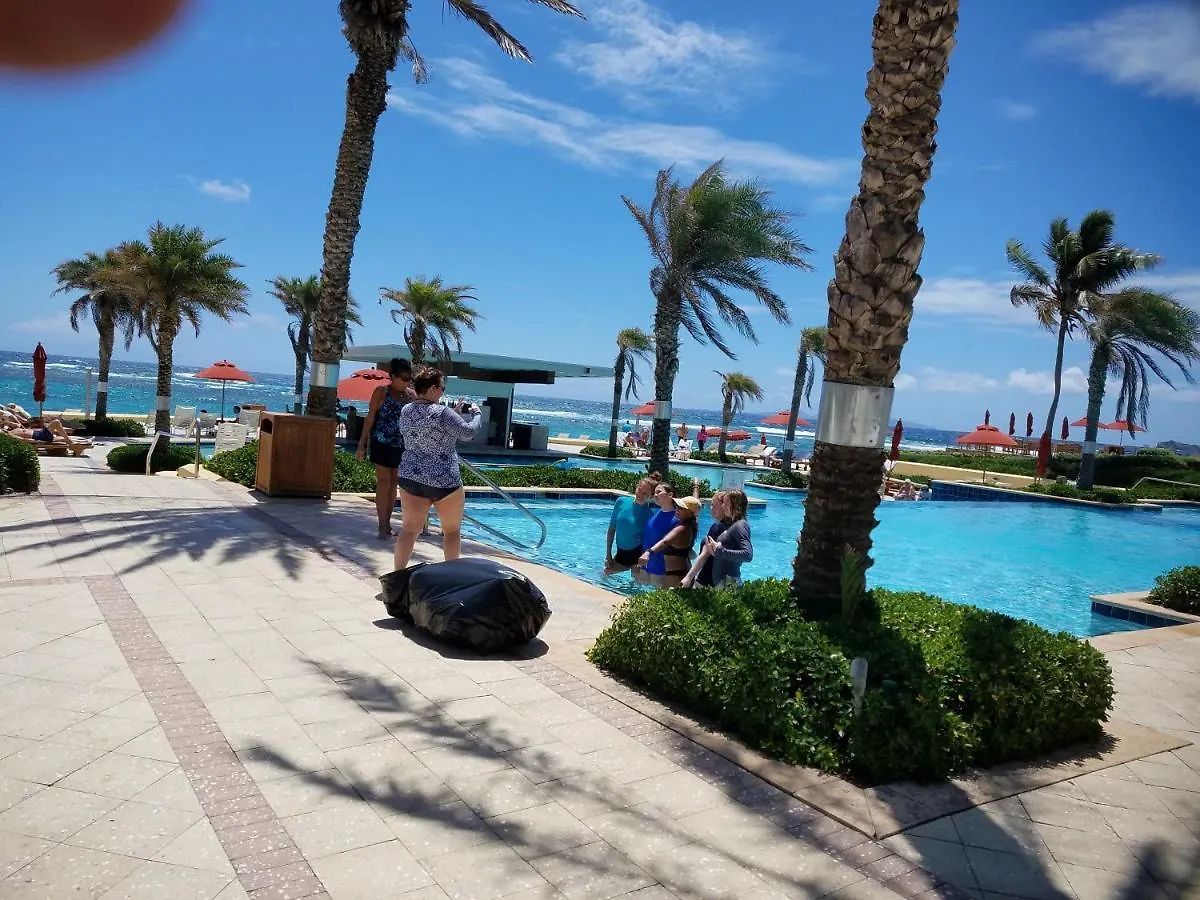 Dawn Beach Club Luxury Apartment